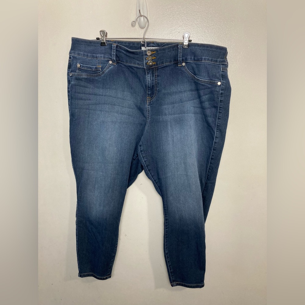 Torrid Denim jeggings skinny super stretch mid rise jeans. 24 S - Picture 2 of 6